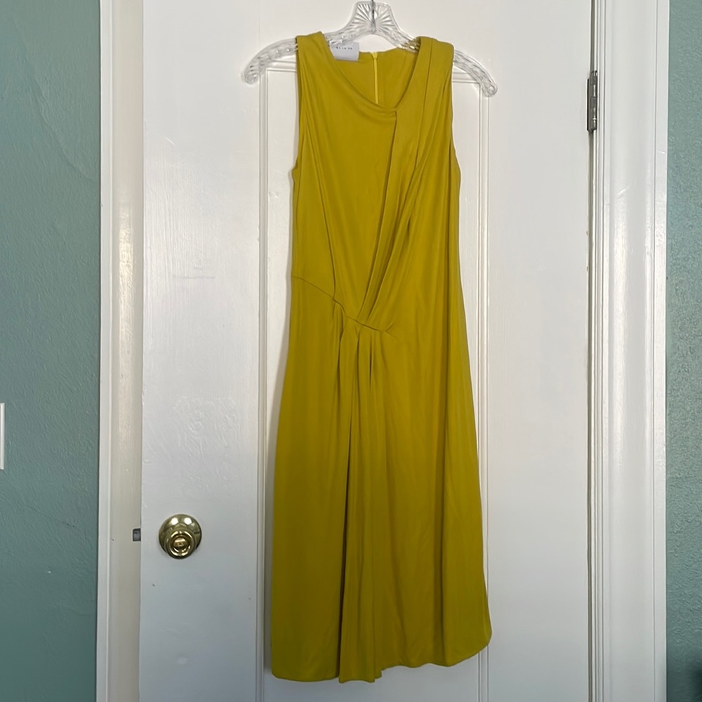 Akris Punto Elegant Grecian Chartreuse Dress